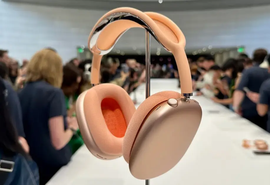 Где безопаснее покупать наушники